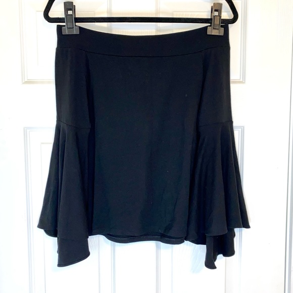 EXPRESS Off the Shoulder Bell Sleeve Top Black Size Small NWT - Picture 4 of 10